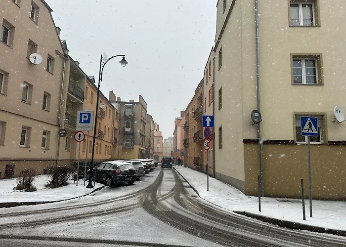 Historic Tow Center Daire Boleslawiec (Lower Silesia)